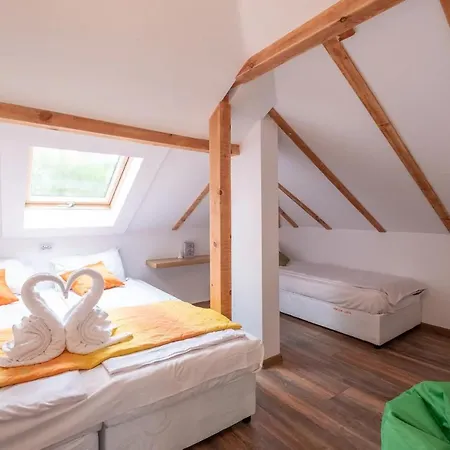 Сasa de vacaciones Entire Central House With Guest & Garden